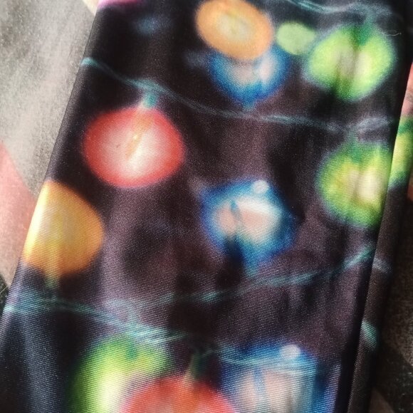 Holiday lights leggings - Picture 4 of 4